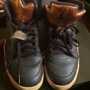 2016
Air Jordan 5 Retro 'Bronze'